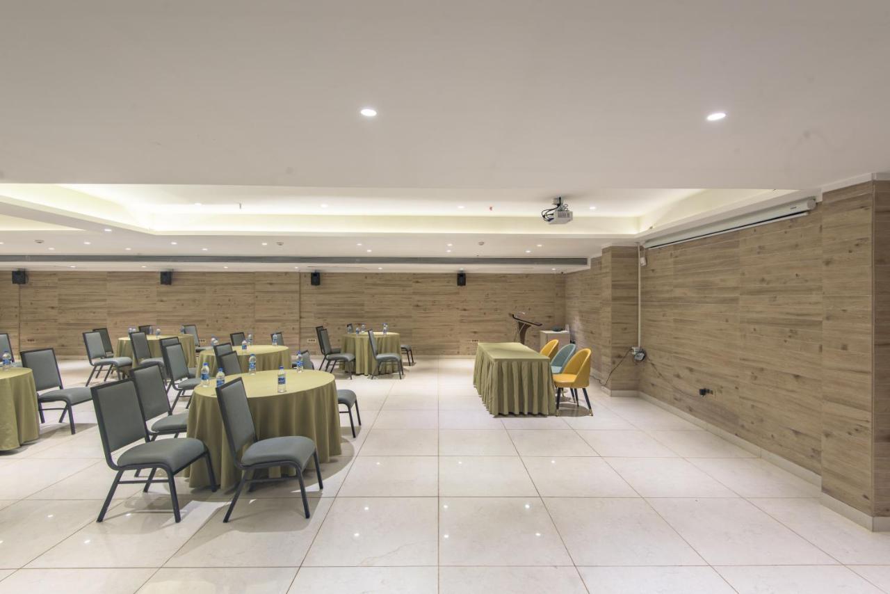 The Fern Residency Calangute-Baga, Goa Otel Dış mekan fotoğraf